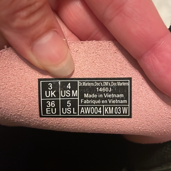 Dr. Martens 1460 8-Eye Patent Boot - Kid’s size 4 - Picture 3 of 6